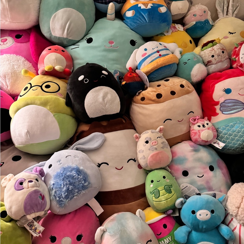 SQUISHMALLOW SURPRISE BOX - Picture 2 of 4